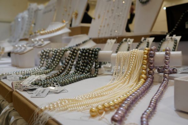 神戸三ノ宮で探す真珠ネックレス
