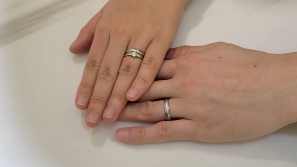 神戸市中央区よりご来店「IDEAL Plus fort」の婚約指輪と「FISCHER」の結婚指輪をご成約いただきました