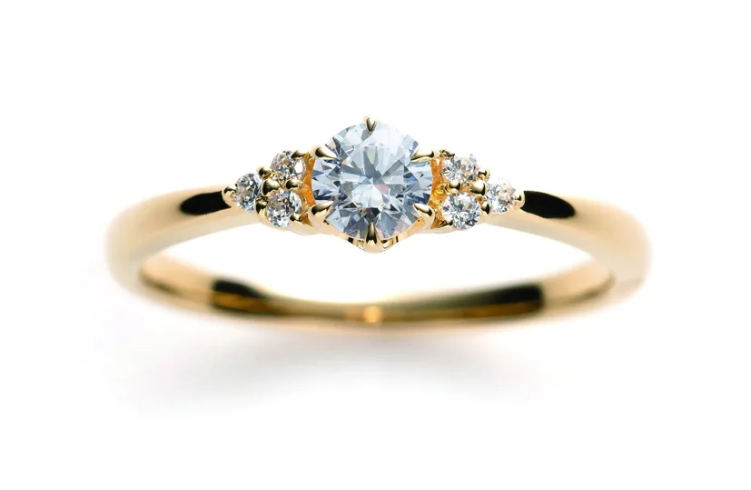 プレゼントにオススメのSoのカラーストーン ホワイトサファイア