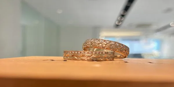 結婚指輪として人気のあるハワイアンジュエリーマイレの写真