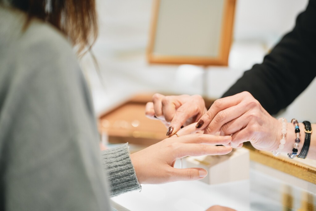 セレクトショップだからこそ様々な重ね付けを試せます